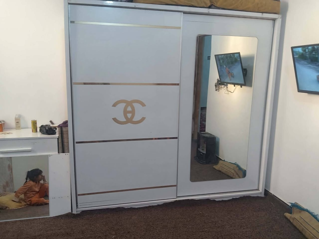 كنتور وميز ودوشك للبيع


**إذا كنت صاحب هذا الإعلان وتريد حذفه لأي سبب، رجاءا أرسل رسالة إلى الدعم الفني**