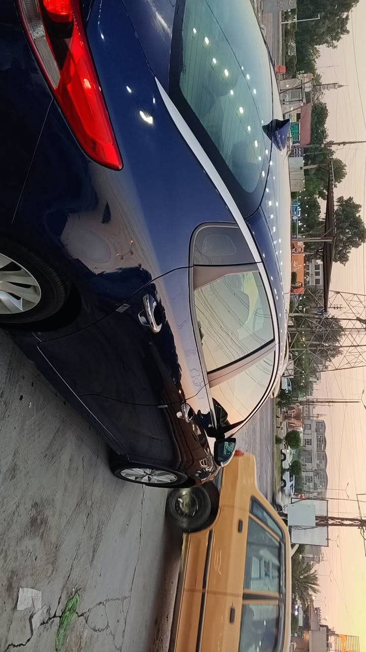 السلام عليكم كيا اوبتما موديل 2018 وارد امريكي بيه قطعتين رقم الدولي الجديد مشروع وطني بأسمي السياره 
گير محرك صدر تايرات جديد السياره نص فول السعر 125 مكان السياره بغداد ***********
