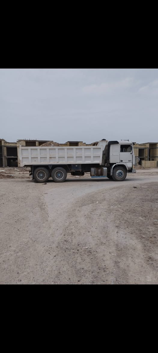 السلام عليكم فالفو اف 12 مكينه 22 كير 4×4 فقستين مجموعه فراشه مطوله من السنتر ***********
