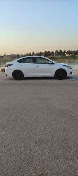 السلام عليكم اكسنت للبيع 2019 ماشيه 79 وارد امريكي حادثهه جاملغ امامي تبديل فقط مكينه 1600 جي دي اي 
معوقين بعد سنه تصير حره مسويلهه ادامه كامله السعر 117 للاتصال ***********
