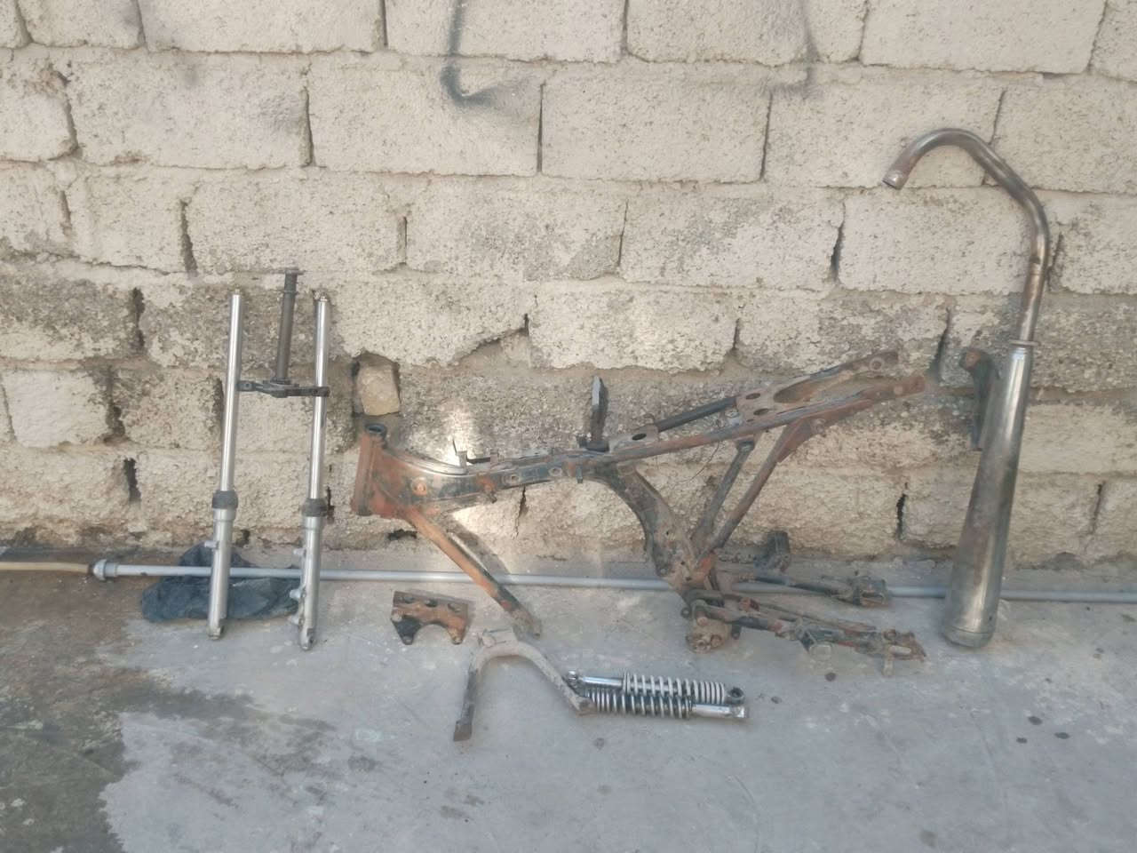 سلام وعليكم شاصي ايراني البيع قيم واخذ بل يرضي الله العنوان بغداد الشعب هاذه رقمه ***********
