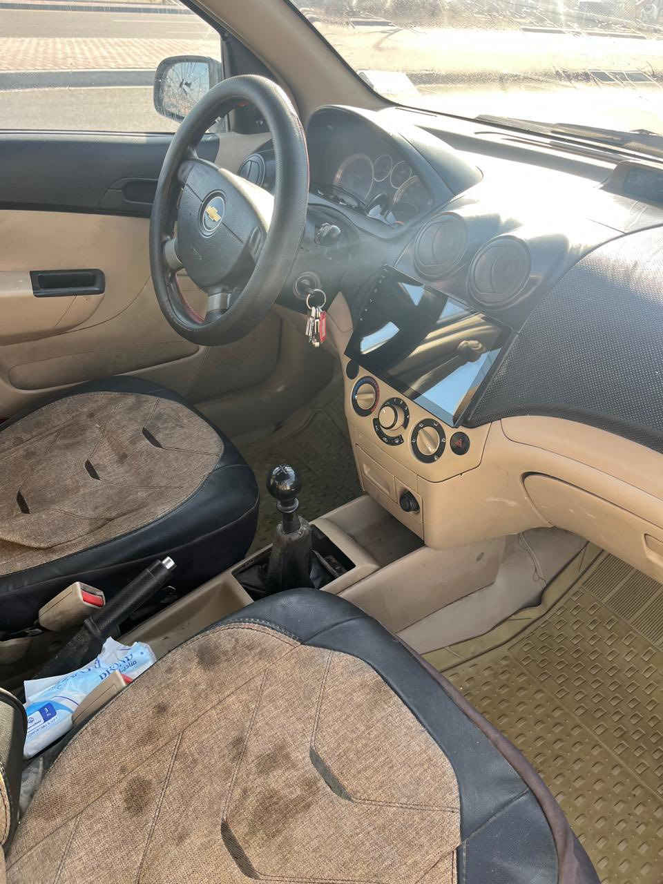 سياره افيو موديل 2010 مكينه اوبتر كير عادي وارد خليجي مابيها ضربه
السعر 45 
المكان البصره الزبير 
الرقم /***********
