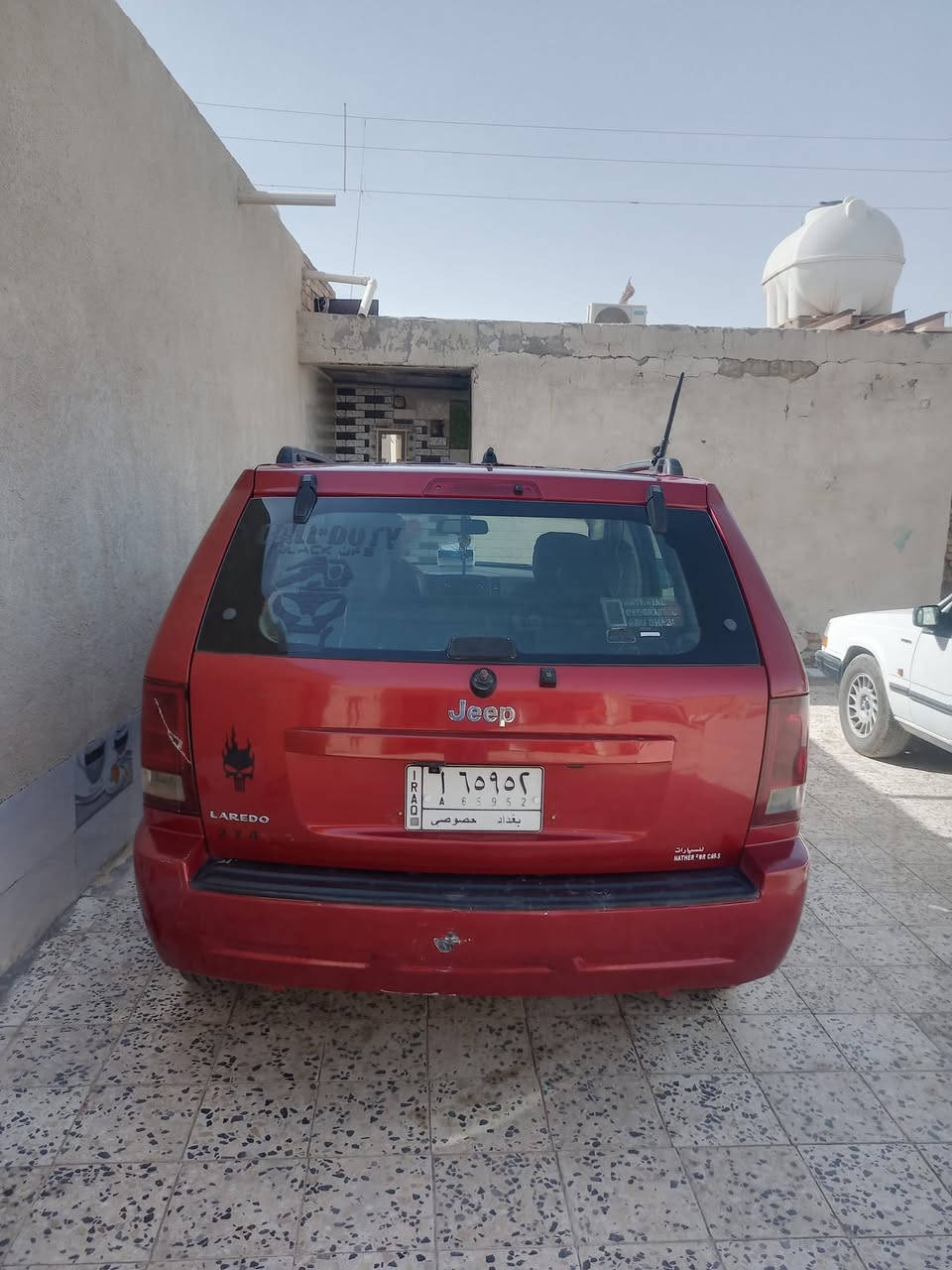 جيب لاريدو ٢٠٠٦ للبيع جاهزه من كل شي اي نقص مابيها مكينه ٣٧٠٠ جديده تبريد حدادية الخ.. السعر ٨٨ وبيها مجال قليل بأسمي... ***********
