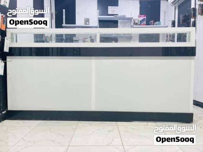 ميز المنيوم نضيف جدا
طول 3 متر
ارتفاع متر وعشره 
مستعجل ع بيعته
***********
