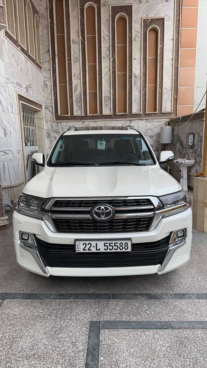 لاندكروز 2021 بحريني
سيارة فول مواصفات 
رقم مميز 55588 اربيل 
بيهة صبغ على كد شبرين بلجاملغ الخلفي
ماشية 103 الف
ليارة احلة من صور 
السعر 515 ماكو هيج سعر 
للتواصل /***********
