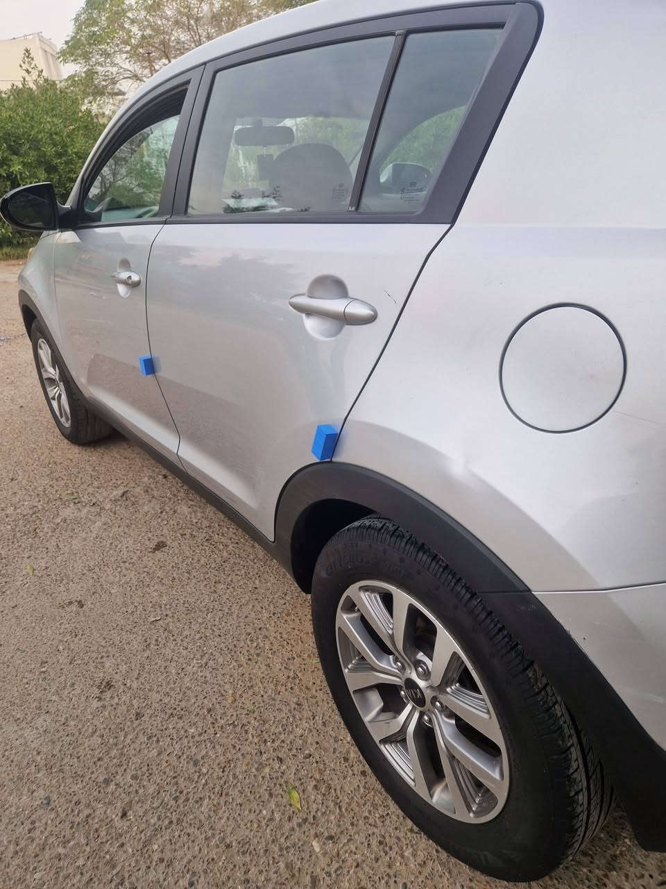 سبورتج موديل 2016
وارد امريكي
ماعندي صور الحادث
جاملغ وبنيد صبغ
الصور كدامك
محرك ممتاز وممفتوح
ماشيه 80 الف بشرط الفحص
صدر وحداديه درجه اولى
كلشي شغال متذب دينار
باسمي شخصيا
فحص وهزه وسنويه كله جديد
الداخل حلو واستعماله نظيف بس يرادله حمام 
سياره مال بيت ومن زمان عدنه
السعر 133 
العنوان بغداد الكرخ العامريه
***********
