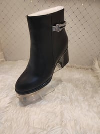 بوتينات نسائية • مقاسات 36-41 • طوز خورماتو