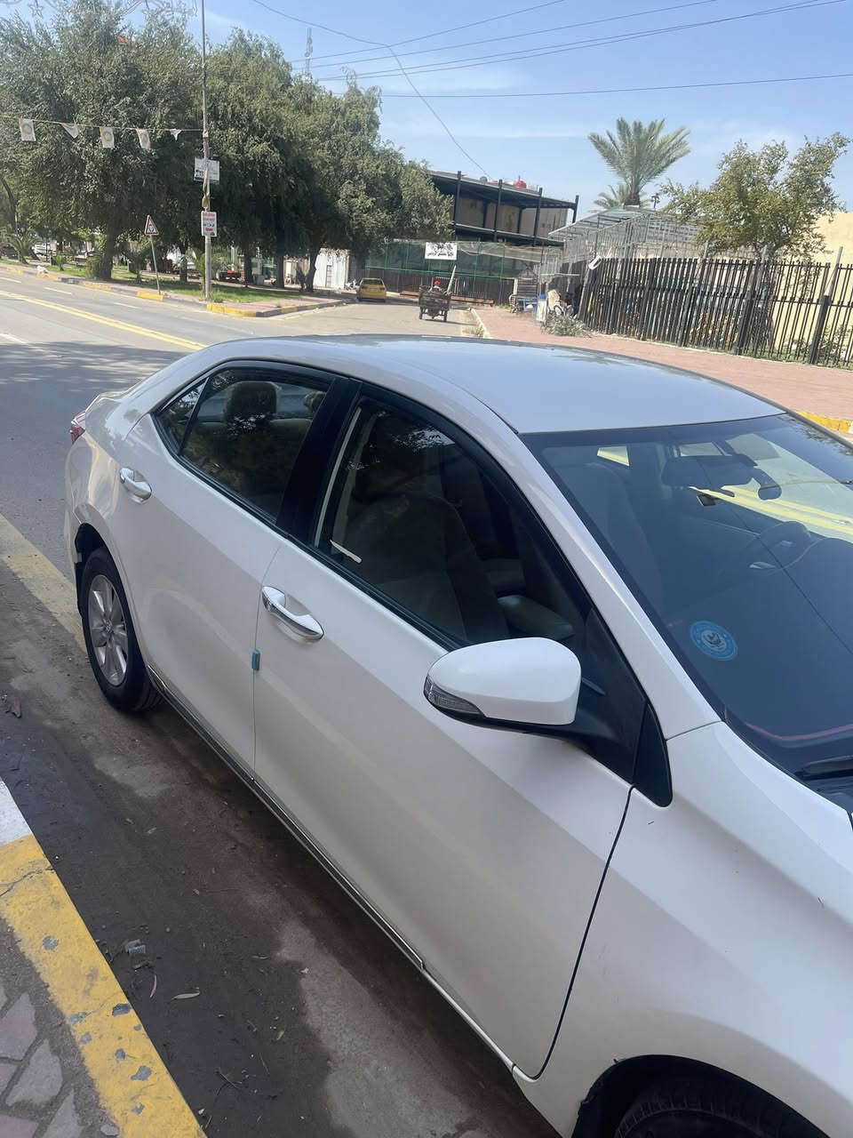 السلام عليكم 

سياره كورلا للبيع موديل 2015 خليجي 
بيها قطعتين مكينه 2000 
السياره بإسمي حتى الهزه مساقطه 
كير مكينه خير من الله السياره جاهزه
العنوان /بغداد الاعضميه 
السعر /138 او بيها مجال قليل 

الاستفسار /***********
***********
