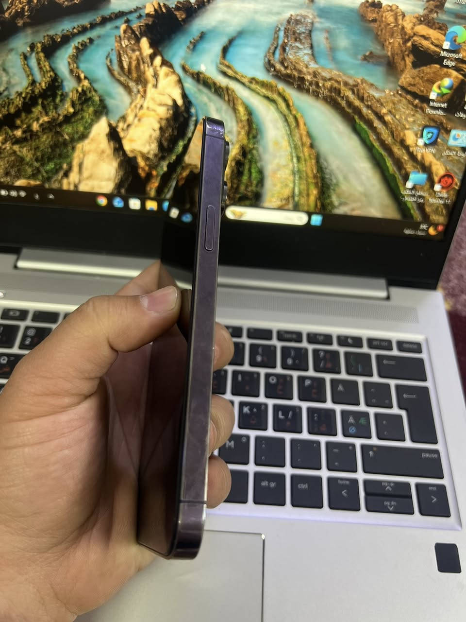 ايفون 14 برو ماكس
ذاكره 128 بطاريه 94
دبل سيم ZA
مامفتوح نورمال السِعر 750 الف
***********
***********
