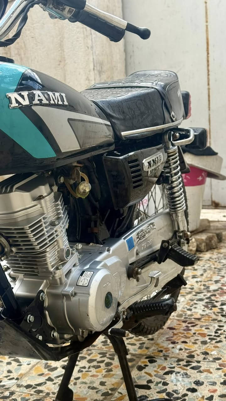 للبيع
السلام عليكم دراجه ايراني اصلي شلامجه الوكيل سيد خلدون موديل 2023 اوراق كامله، المكينه ما مفتوحه ابد والنظافه كدامكم السعر مليون و350 وبيها مجال شي بسيط لشراي رقم التواصل 
***********
