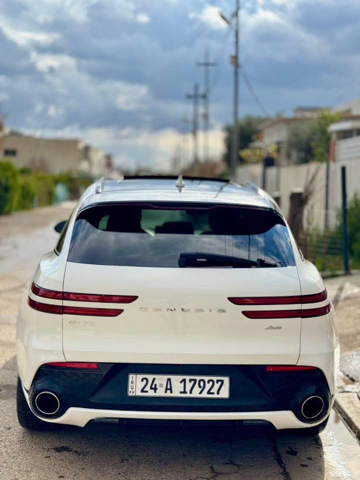 🚘 Genesis GV70 – موديل 2023
الفئة: بريستيج (أعلى فئة)
الممشى: 23 ألف ميل
المحرك: 4 سلندر تيربو
الترقيم: شمالي – باسمي 

📞 للاستفسار: ***********

⸻

✨ المواصفات الكاملة:

🔹 سقف بانوراما
🔹 شاشة داتا شو كبيرة
🔹 5 كاميرات (360 درجة)
🔹 رادار 360° (أمامي + خلفي + مرايات)
🔹 4 رادارات + 8 حساسات
🔹 نظام النقطة العمياء
🔹 قيادة ذاتية ذكية (مساعد قيادة متطور)
🔹 حساسات أمامية وخلفية

🔹 كراسي مساج + تدفئة + تبريد
🔹 ستيرن مدفأ (Heated Steering Wheel)
🔹 سقف شامواه الكانتارا
🔹 تحكم خلفي كامل
🔹 إضاءة داخلية 30 لون

🔹 تشغيل عن بعد
🔹 فتح وتقديم وترجيع بالريموت
🔹 صندوق كهربائي ذكي
🔹 شحن موبايل وايرلس
‏🔹 Auto Hold
🔹 بريك كهربائي (EPB)

🔹 5 وضعيات قيادة:
‏(Costum – Eco – Sport – Comfort – Smart)

🔹 نظام صوتي فاخر Lexicon

⸻ سعرها 27000$

🔥 سيارة نظيفة جداً ومواصفات كاملة
💰 سعر مناسب جداً للشراي – يرهم مراوس
