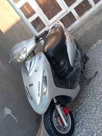 عوزه بس كابريته ابيع كوم حديد قفل من الاخير ١٥٠ رقمي 07806699060