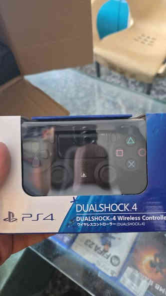 جوستك بلي فور شبه اصلي ٣٥
جوستك ام جنطه مع كيبل اصلي وميداليه ١٥
جوستك تجاري درجه اولى ١٢ الف
جوستك تجاري عادي ب٩ الف 
توصيل كافه المحافظات العنوان نجف كوفه فلكه حبيب الرعاش الرقم *********** النجف
