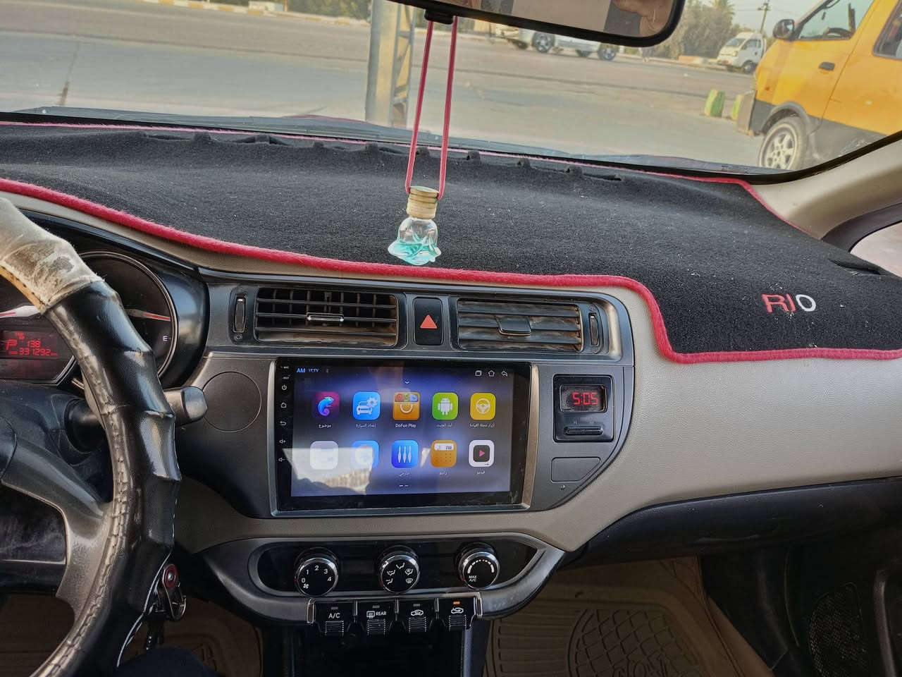 👈🚗كيا ريوؤ 13 للبيع ..
{ المواصفات ؛ 
»كير ومحرك جديد
 »حدادية جيده 
»بيه نظام اقتصادي ايكو Eqo
»رقم انكليزي نجف باسمي 
» سنوية جديدة باسمي مجدده لل 2029داخله هزة مداور باي وقت 
» تخم تاير
جنطه جاردة+قطعتين صبغ بسبب جراد
السعر 85 مع مجال قليل 
او مراسله ع الخاص


**إذا كنت صاحب هذا الإعلان وتريد حذفه لأي سبب، رجاءا أرسل رسالة إلى الدعم الفني**