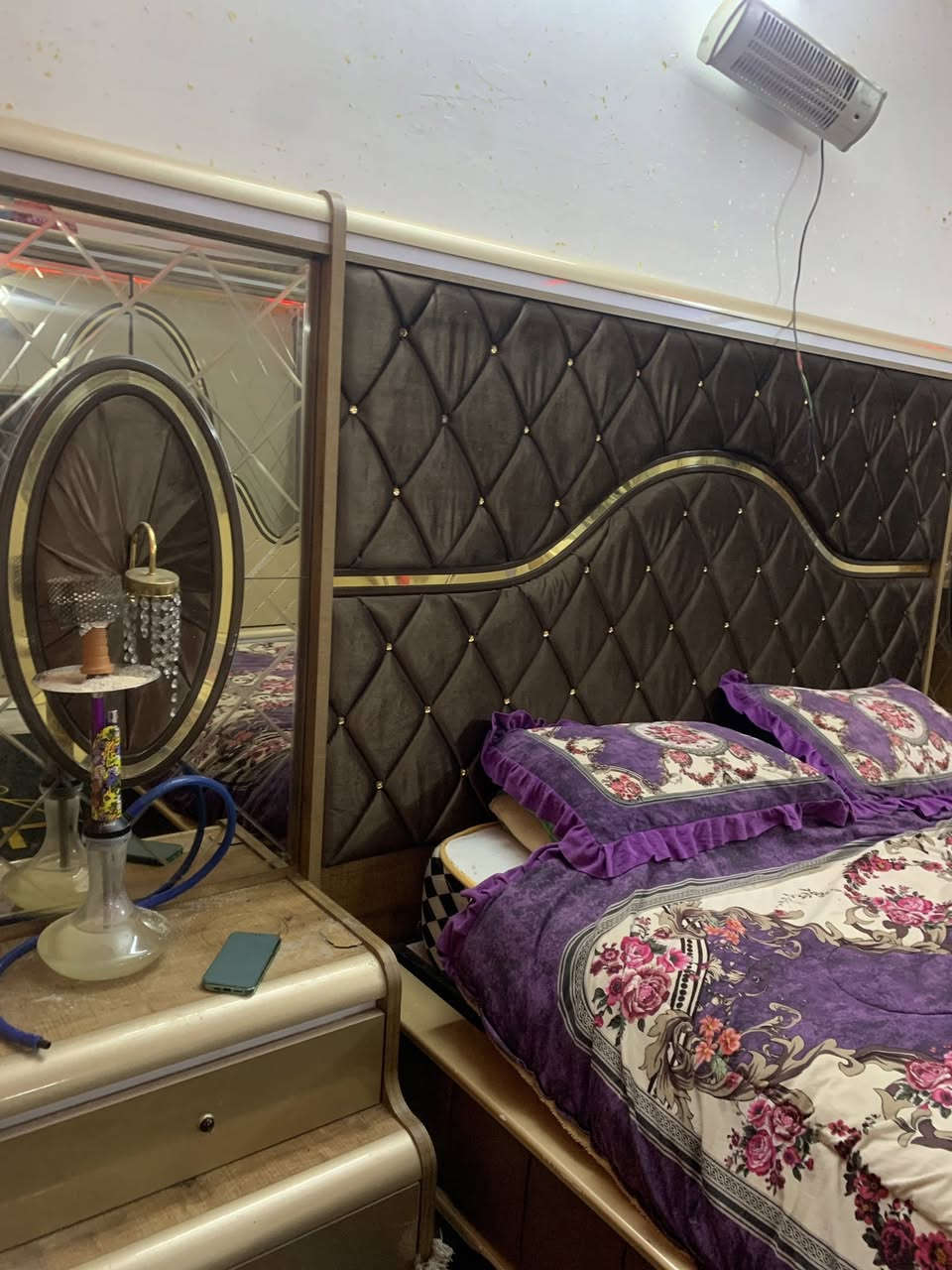 غرفه تركيه ضخمه ماخذهه ب3ملايين ونص وهسه رايدهه بمليون وربع مستعجل عبيعتهه مكاني بغداد الدوره  الشراي يراسلني وات ساب عهاذه الرقم***********
