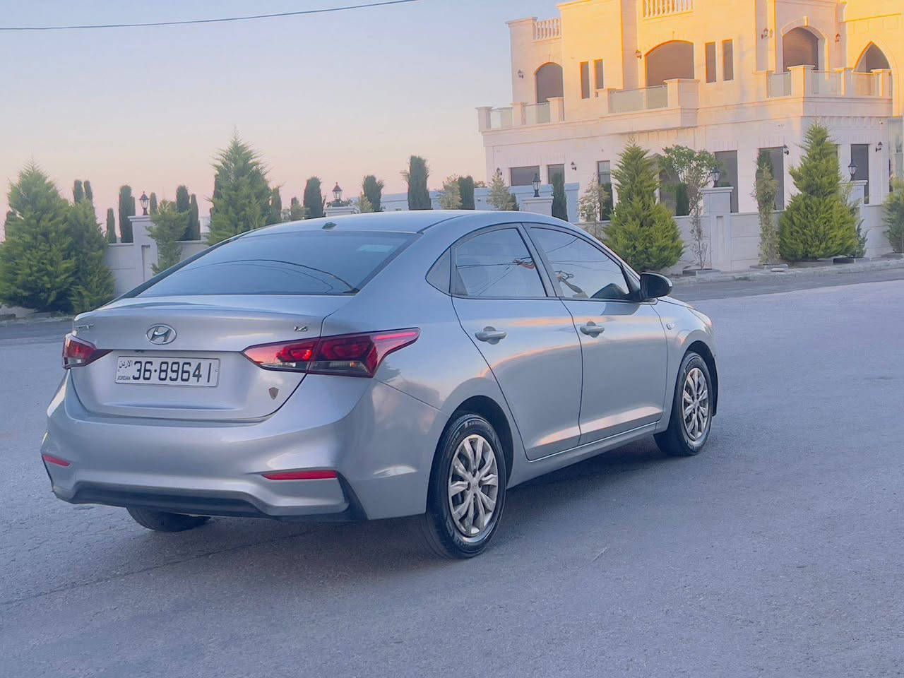 هيونداي اكسنت 2019 
بحالة الوكالة 

ماتور 16 قير اوتوماتيك تبترونك 6 غيارات

عداد 100 الف كيلو استعمال شخصي

فحص كامل (3جيد قصعة)

ترخيص لشهر2

السعر 9200  
قابل للتفاوض0777278388 عمان, محافظة عمان


**إذا كنت صاحب هذا الإعلان وتريد حذفه لأي سبب، رجاءا أرسل رسالة إلى الدعم الفني**