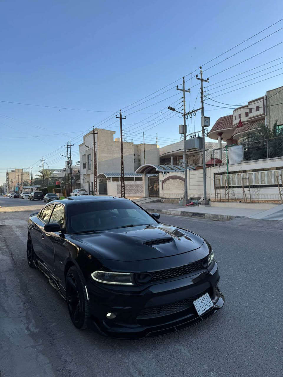 السلام عليكم 
جارجر RT MAX 2017 اصل رقم بصره مميز سنويه لل 28 يلا تخلص / لون اسود - 5700 
مواصفات السياره :
شاشه 
فتحه 
كشنات كهرباء 
تدفئه وتبريد بلكشنات 
تدفئه وتبريد بلستيرن 
خزن ميموري 
كشنات جلد اسود حضن 
نقاط عمياء 
هيترات بلمري 
رادار جانبي 
شفتات استيرن 
دركه اس ارتي 
ماشيه 77 ميل وكسر
حداده من الطول للطول كلها جديده زيرو 
مكينه وكير كلش حلوه 
السياره جديده كلش 
ويل نجمه 
تايرات جديده 
فجوج 
ليزريات سموك 
لحيه و دوس وزعانف اس ار تي 
فيت بم ريسنك 
بلكات ريسنك 
ولف حماوه ريسنك 
------------------------
 السياره داخله تقرير مياه و بيها حادث بلبند وباب فقط بأمريكا 
------- 
مكان السياره البصره المعقل 
بيع فقط السعر 188 وبيها مجال 
*********** Singapore
