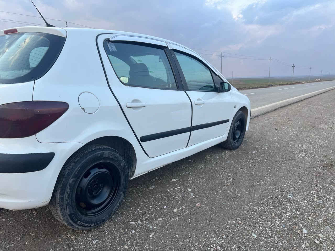 بيجؤ موديل 2005
سنه ويو ئه وليات به شرت
مه كينه و گير به شرت 
كاره باى به شرت 
بيشو دواى بئته قوره قه 
ته بريدى ساردو گه رم به شرت
چوارتايه تازه 
ده عمى قورسى نيه 
شاشه ئايپات
نرخى 37گه لاو معا مه له
شوين چم چمال شمشمل, السليمانية


**إذا كنت صاحب هذا الإعلان وتريد حذفه لأي سبب، رجاءا أرسل رسالة إلى الدعم الفني**