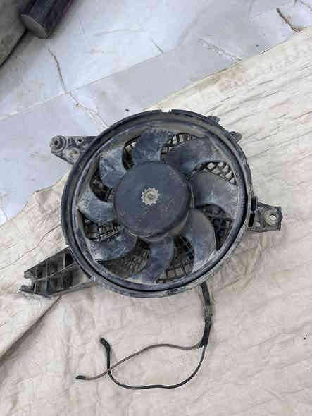 السعر قيم وخذ  المكان ناصريه مركز  رقمي ***********
