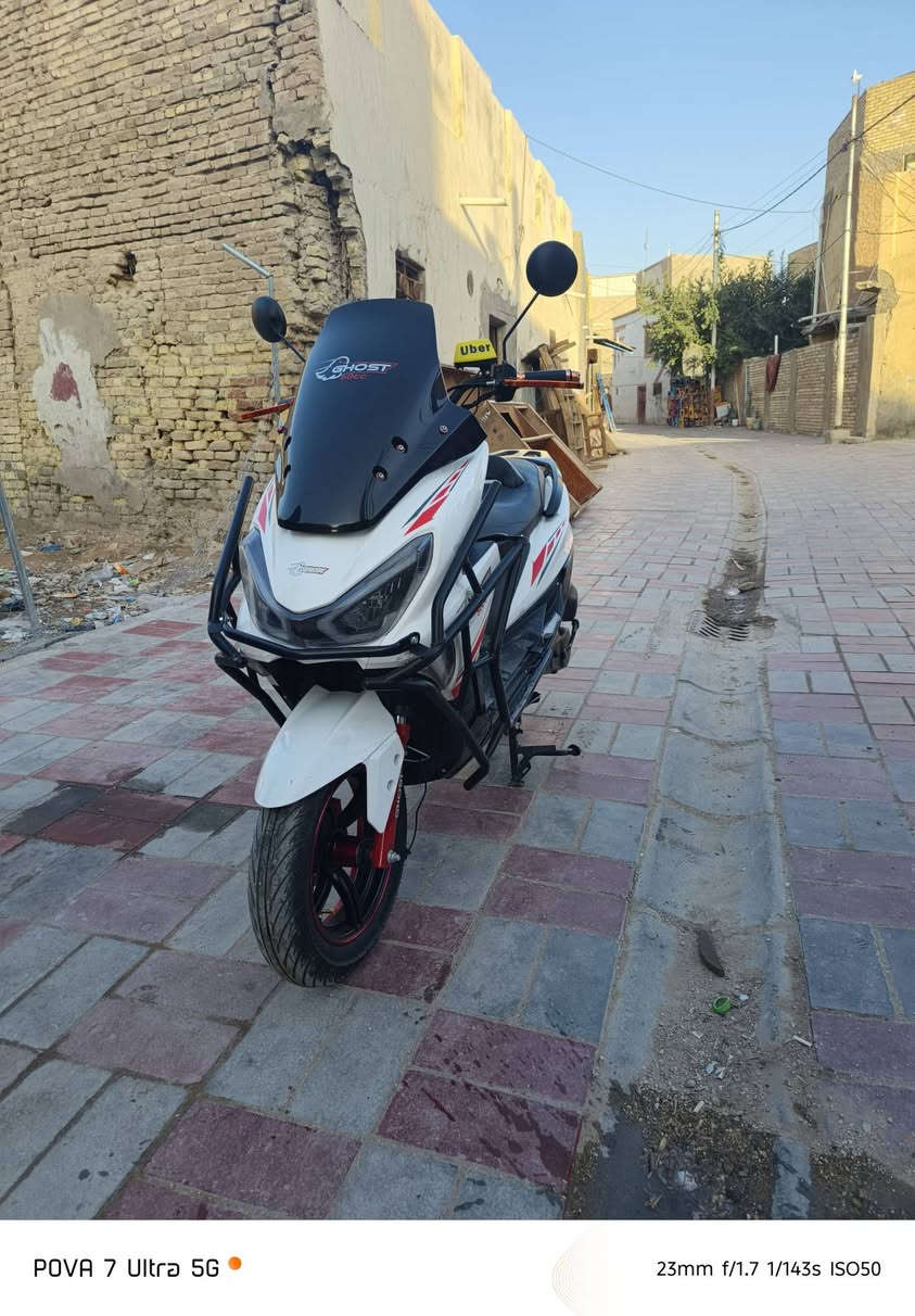 اسلام عليكم دراجه اسم سترونك مدرعه للبيع السرعه تقفل 120 عداد اكتروني عليه دعديل هواي المبي ثري هديه السعر 950 وبيه مجال هاذ الرقم ***********
