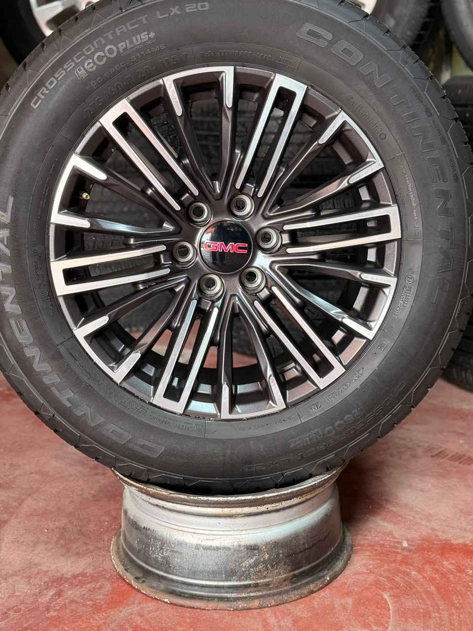 سلام عليكم شباب طخم ويل كب اصلي زيرو حجم 20 مديل 25 موجود في محل عقيل المرياني  العنوان بغداد كسره وعطش (***********)
