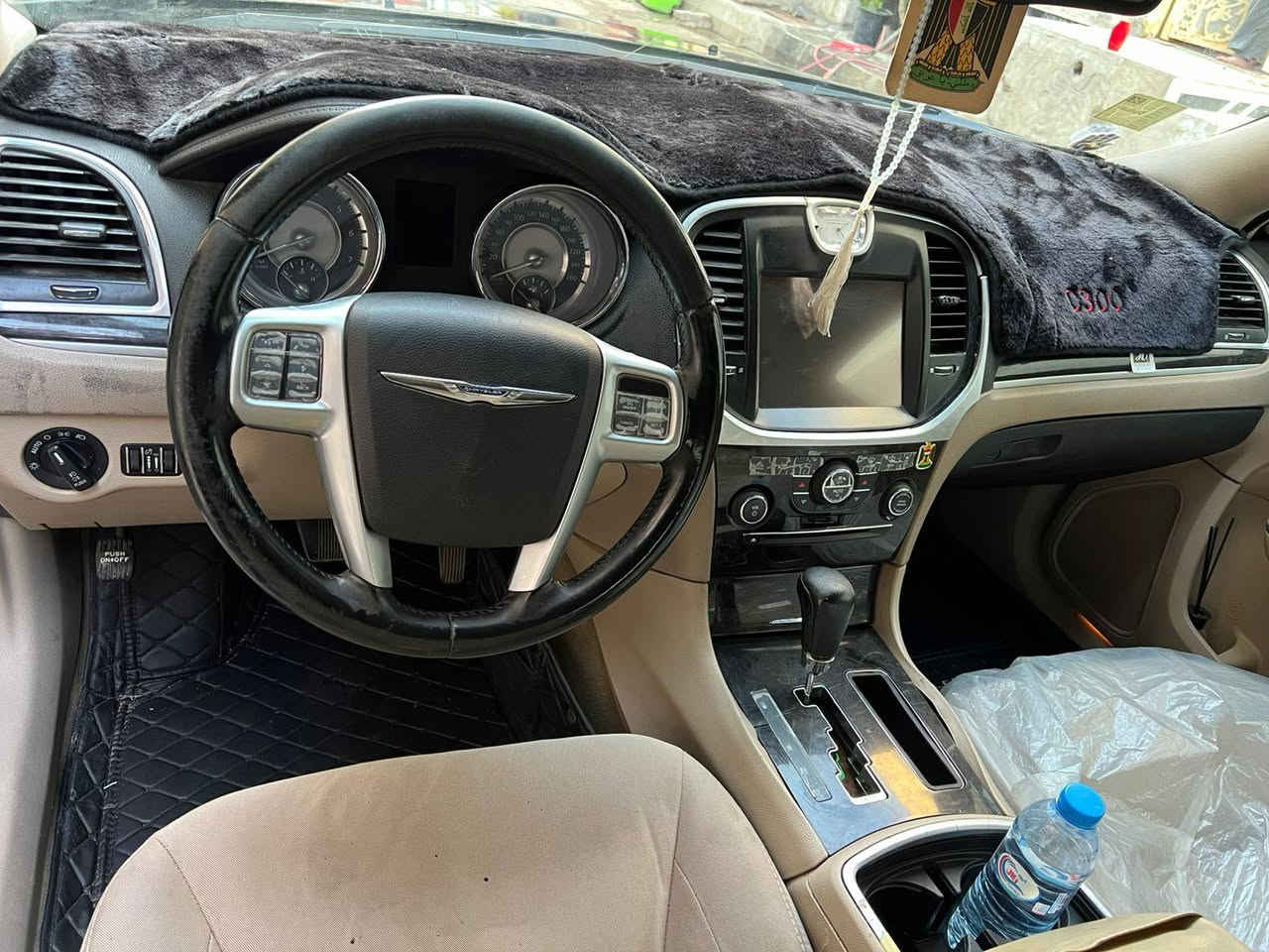 اوباما  ادوات كصه جنطه  مديل 2014  سيارة  كارتون جديده  كلش احله من صور   جاهزه مكينه كير   كفاله تبريد ثلج حدادية جديدة  مكينة هيمي  سياره جديده  سياره جاهزه وجديده فول عده فتحه داخل عسلي  كير كصبة  شاشه كبيره  
هاتف ***********
مكان البصره 📍
السعر 65وبي مجال🤍
