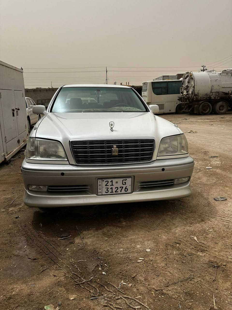 سيارة ملكة موديل 2000  شاصي 71 مكينه VVt مكينة وكير كفاله سياره احلى من الصور مداور ثاني يوم سياره اصوليه تبريد ثلج دكمتين بيها لغده مبدله للاتصال *********** مكان السياره بصره زبير
