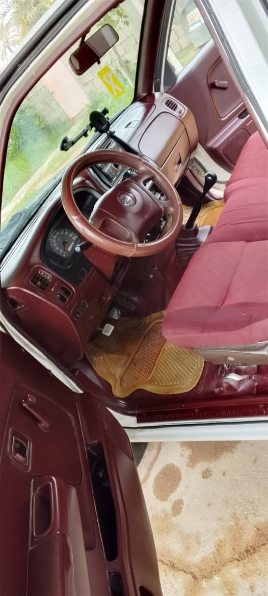 السلام عليكم بيكم دبل قمارة نيسان موديل 2008 سيارة نظيفه كلش مابيه ضربه سياره بلاديه فقط مكانت بسيطه تكحيل وبارد قليل مكاني صلاح الدين بلد ***********
