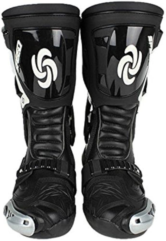 سلام عليكم اخوانا الطيبين 

بوت كامل درع قياس 45 ملاحظه تلبس 43-44هم 
يرهم صيفي و شتوي 
لوك جديد ماملبوس وياه باكيت مالته 
سعره 100 
مكاني كركوك موجود توصيل 
***********
