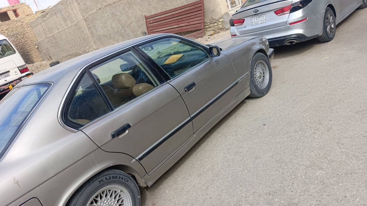 بيم للبيع حجم 525 محورمكينه ثنين ونص كرتون المكنه والكير شرط رقم السياره بغداد وبسم واحد من النجف صحبي ومشروع وطني سياره وسعره ٤٠ وبيه مجال للشراي *********** مكان سياره ناصريه المركز
