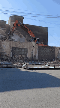 السلام عليكم
اخذ قطعي   تفليش الدور القديمه وتسليم ارض جاهزه للبناء الحديث مع معالجه التربه وفرش المواد الجلمود والسبيس عمل درجه اولى #مكاني كوت
#هاتف 
 ***********اتصال 
ابو علي لتفليش والترميم
