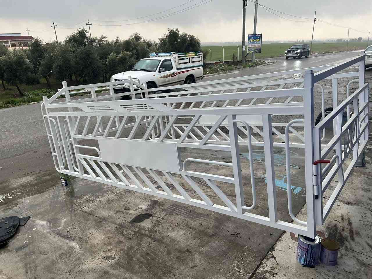 چەمچەی کیا ٤٠٠٠ بۆ فرۆشتن چەمچەکە نوێیە و دەستکردی خۆمانە 
ژمارە موبایل ***********
شوێن هەولێر
