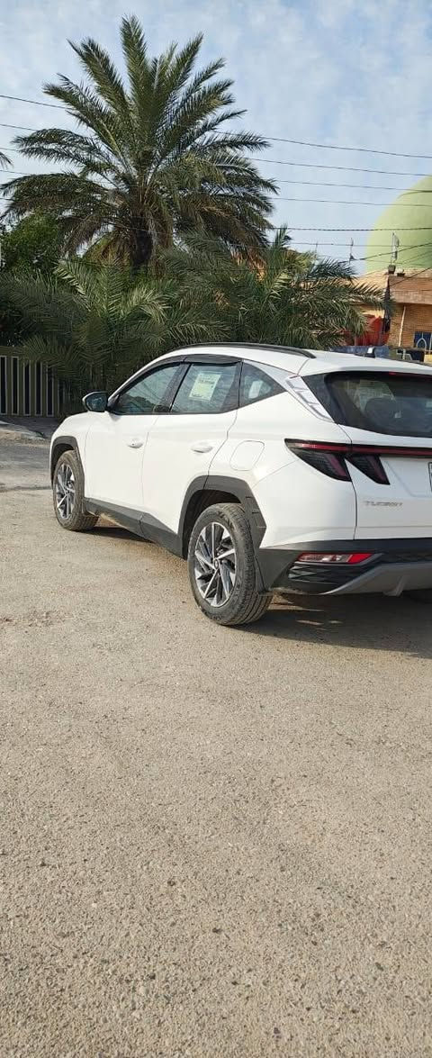 السلام عليكم
توسان موديل ٢٣ للبيع خليجي رقم بغداد باسمي مكفولة ماشية ٢٩ الف كيلو بصمة حساسات امامية خلفية كامرا وشاشة متصلة بردات خلفية تشغيل عن بعد كراسي كهرباء السايق والراكب مري شفط داخل كريمي مدوشمة جلد ارضية وكراسي مكان السيارة ديالى المقدادية 
السعرر ٢١٤ وبيهة مجال 
***********
