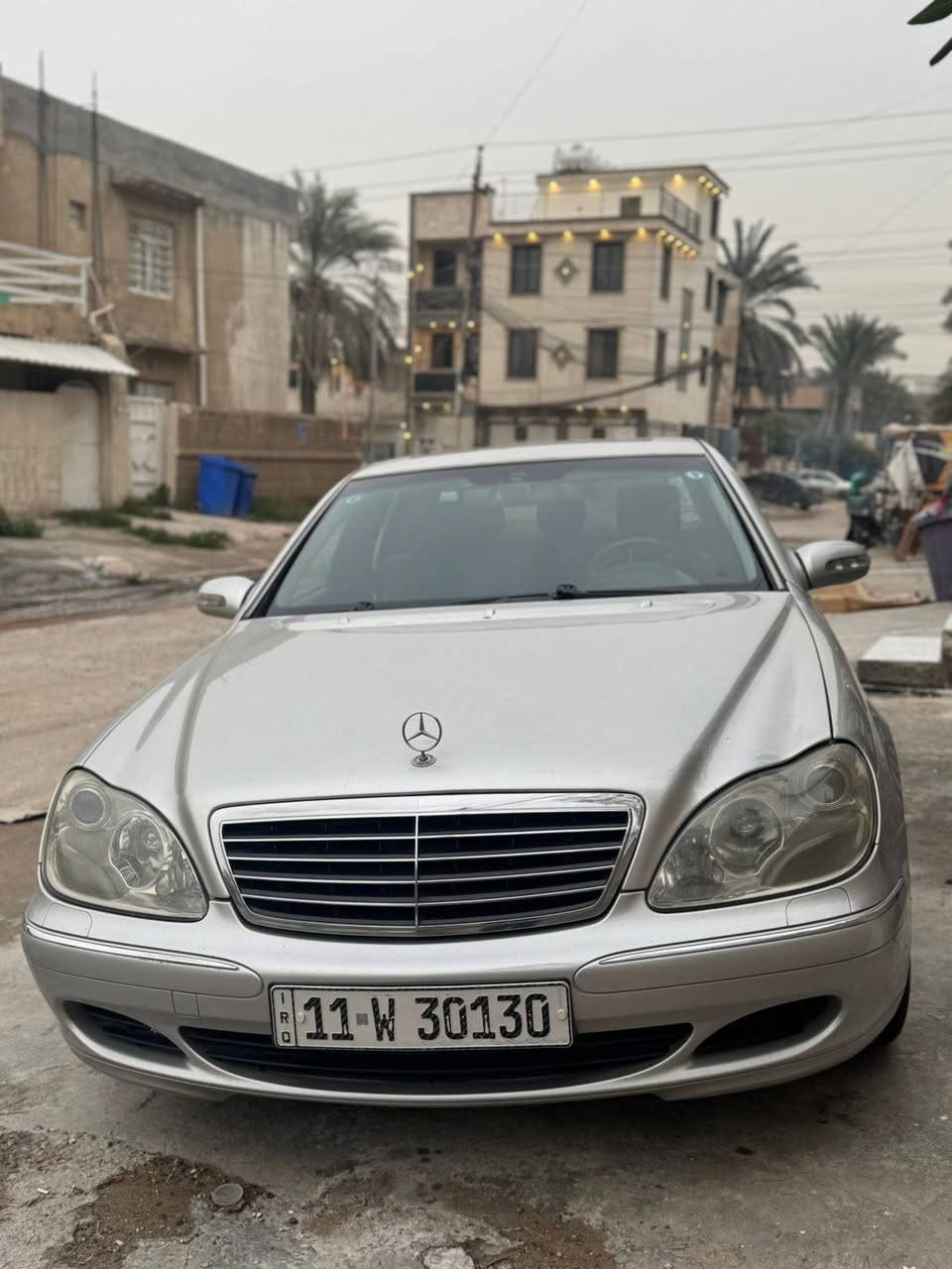 سياره مارسيدس S320  غواصه موديل 2001 فول مواصفات فتحه تحكمات تدفى تبريد بالكراسي شاشه  مابيه اي عيب او كصه حادثه جاملغ الخلفي معدل سياره مصبوغه عام رقم مميز  جوبلسات جدد تخم تاير جدد غرفته نظيفه 
للاستفسار الاتصال على الرقم 
***********
