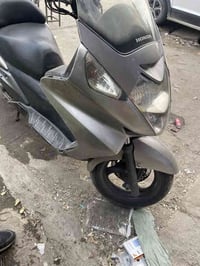 دراجه سلفرونج محرك 600 الدراجه كامله بدون اي نقص.  يرادلهه فقط بوليش ك...