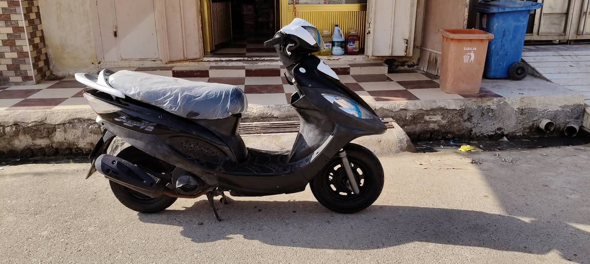 كامكو v2 موديل 15 مكفولة برغي مامفتوح بيها ونظيفة  رمبة مغلفة جمالية
-تخم تاير  + مختمة ختم واحد
لايت زنون + فيدرالي
سكنات فيدرالي 
-السعر 800 وبيها مجال   للشراي اخر قطعة باقية  
العنوان قلعة سكر حي العمال- واتس او ☎️***********  
والي مايشتري لا يتصل رجاء
