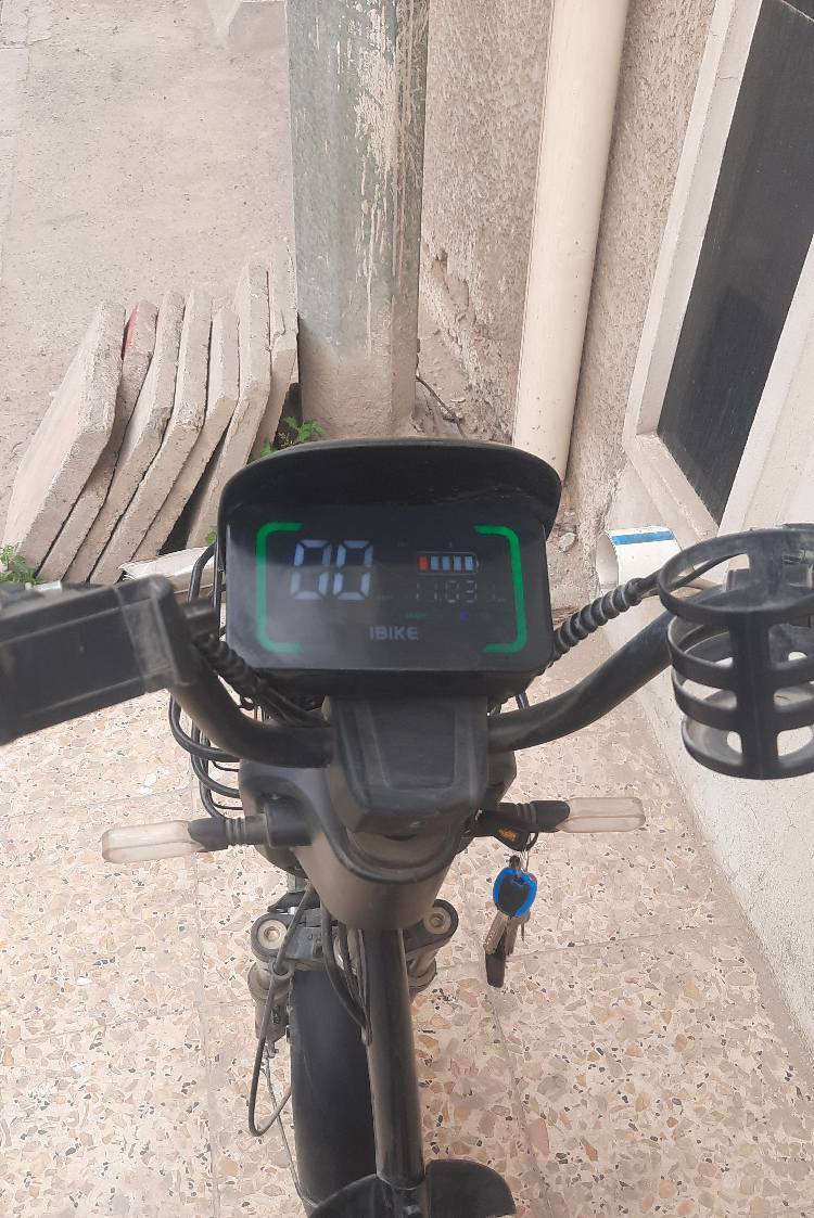 دراجة شحن 5 بطاريات جديدة مبدلة قبل اسبوعين
تمشي فوك 30 كيلو بالشحنة الكاملة
اشارات يمين يسار - مثبت سرعة - مسجل اغاني
بغداد الحرية البستان قرب ساحة عدن 
السعر 325 الف بغداد, العراق


**إذا كنت صاحب هذا الإعلان وتريد حذفه لأي سبب، رجاءا أرسل رسالة إلى الدعم الفني**