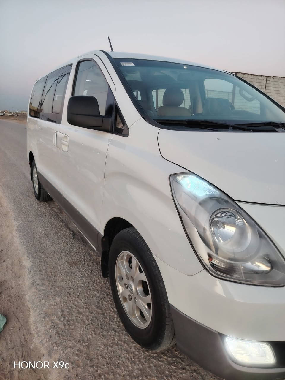 سلام عليكم البيع ستاركس مديل 2016 مكفوله كفاله عامه وضع شركة تخم تاير حداديه جديده تبريد ثلج السياره جاهزه مابيه نقص برغي اسعر خاص وهذه رقمي ***********
