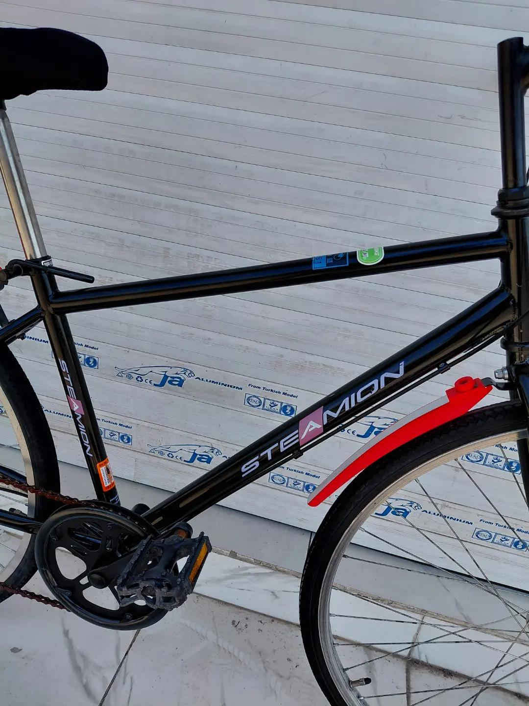 C700 حجم الويل 27 المعدن حديد  موديل الدراجة 2021 6 سرعات من shimano دراجة حلوة ونظيفة السعر 140  الف شامل التوصيل     ✈يوجد توصيل لجميع المحافضات ✈ كركوك مدخل سايدين حي الاسرى والمفقودين  معرض ابو شيفان ( *********** )

