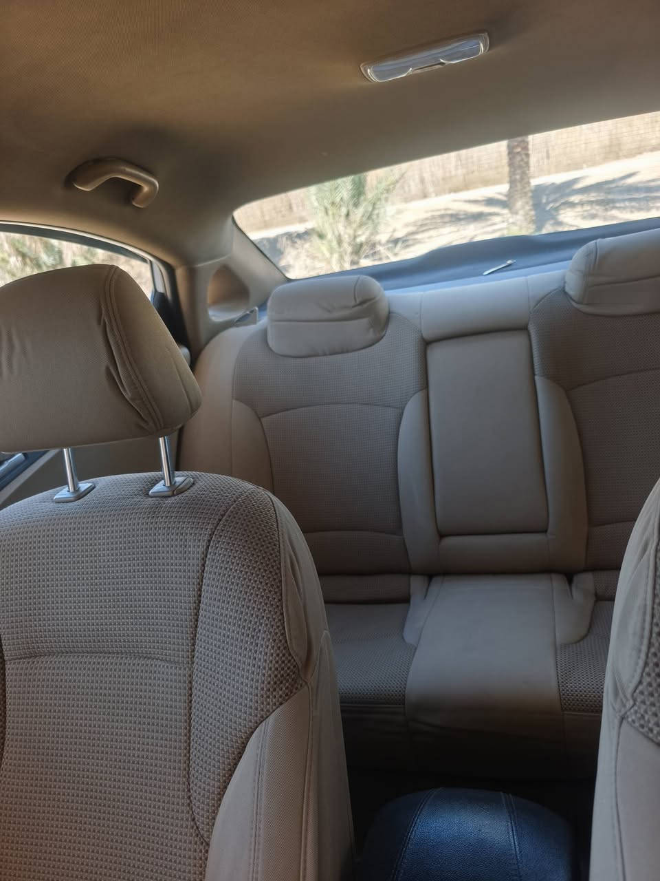 سلام عليكم عدي هاي السوناتا ١٢ بيه بس بدون دواخل محرك مفتوح وبسمي  السياره خليجي رايده ١١٥ وبيه مجال *********** مكاني بابل
