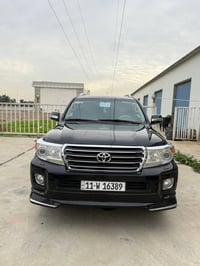 للبيع لاندكروز موديل 14 ماشيه 187 بيهه بنيد مفتوح السياره 8يرباك 6سلني...