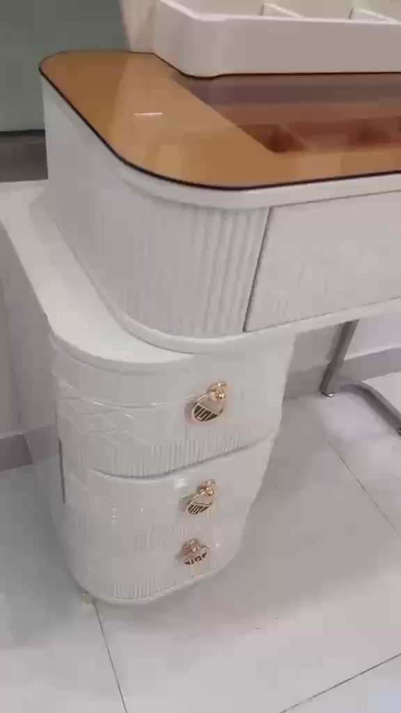 سلام عليكم فول نضافه الميز 150التخم مليون 250   ***********رقم
