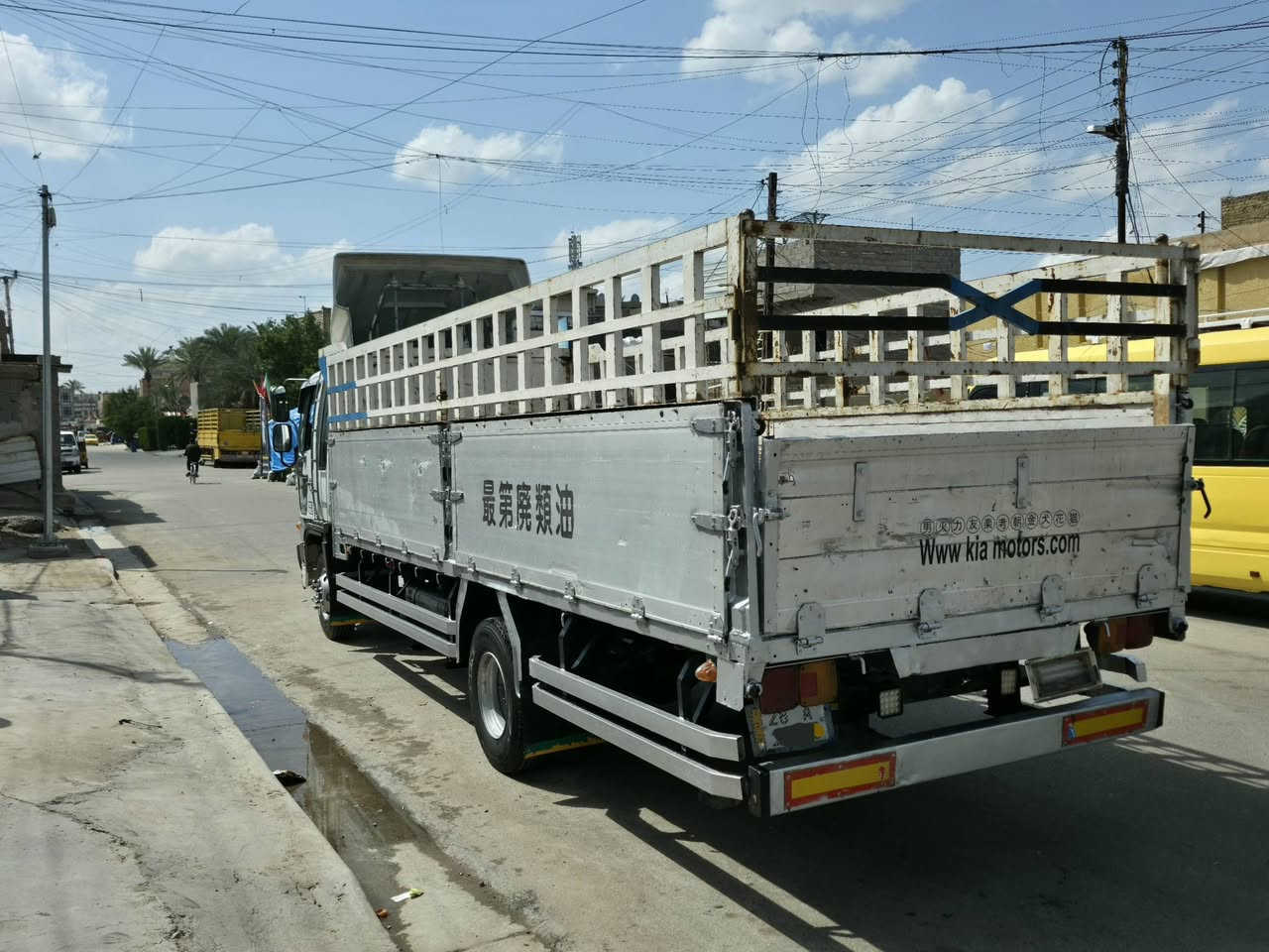 هينو طيره 6 وربع رقم نجف نكليزي سياره مكفوله محرك شاصي قماره تخم تاير مكينه70عادي الاتنقيص والاتبخير المكان بغداد الشعب السعر 140 وبيها مجال
***********
