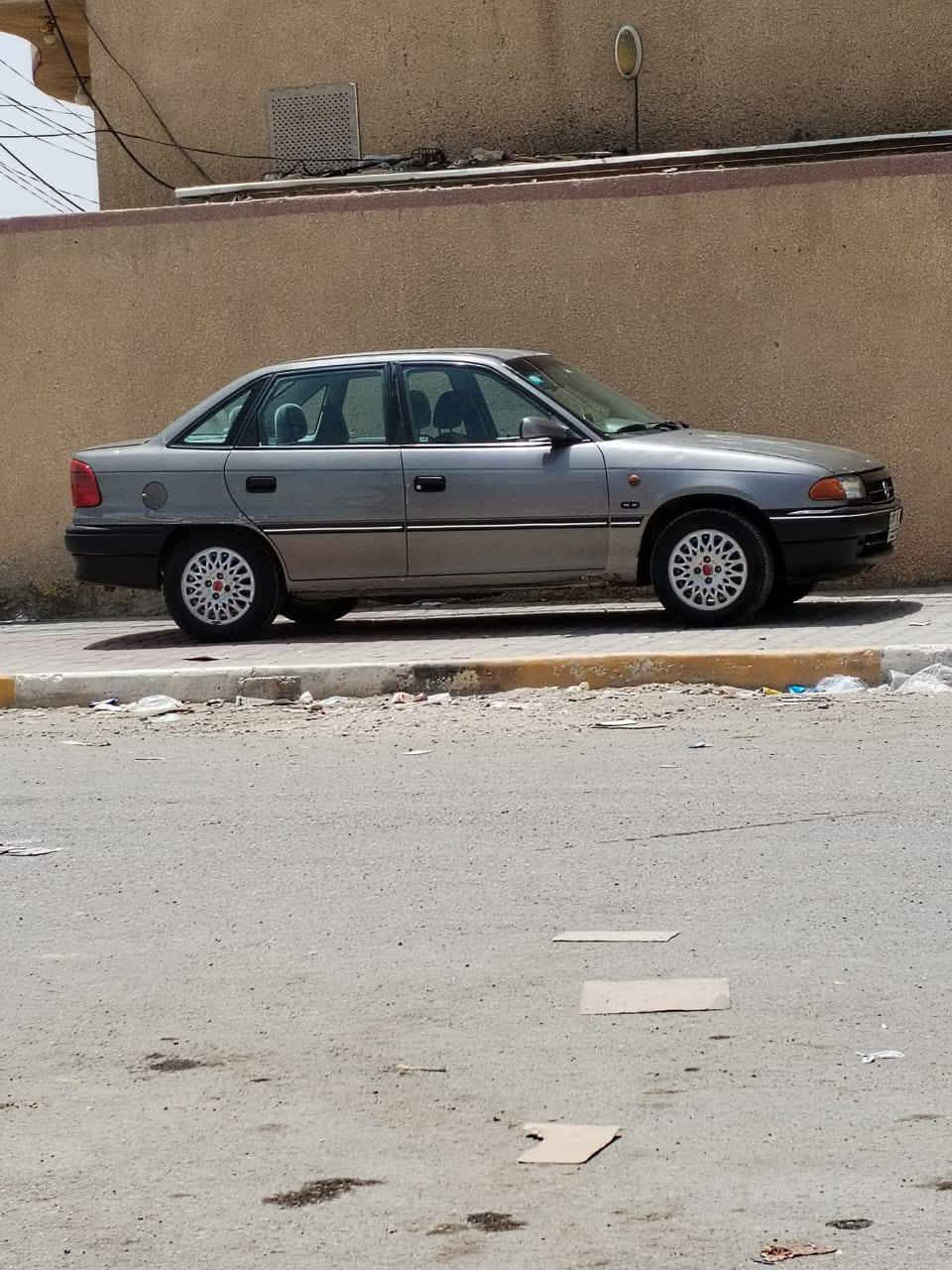 اوبل للبيع سياره بعدها عله وضع الشركه بلاديه لاصبغ ولا ضربه مكينه وكير شرط ترايك وين ميعجبك سياره مال جناي بمعنه الكلمه مامتعوبه بعدها شركه السعر 43 العنوان ديالى بعقوبه ‏‪
‏‪0770 473 6140‬‏
***********
