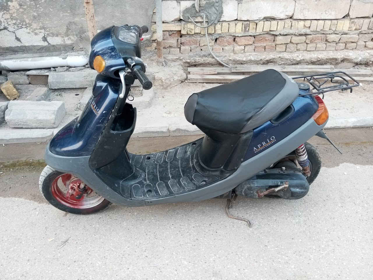 للبيع مكاني الصالحيه السعر 225 ***********
