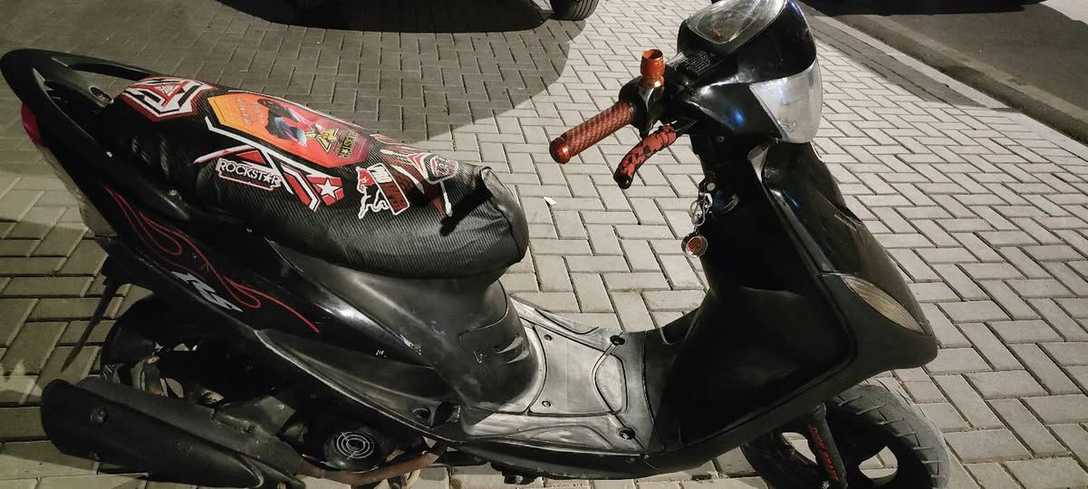 سلام عليكم ماكس عدله للبيع الدراجه مفتوحه بس ولفات شرط بلاد البوشه والبستم  سعر 700 وبي مجال قليل نقصها بس سطب خلفي *********** بصره تنومه
