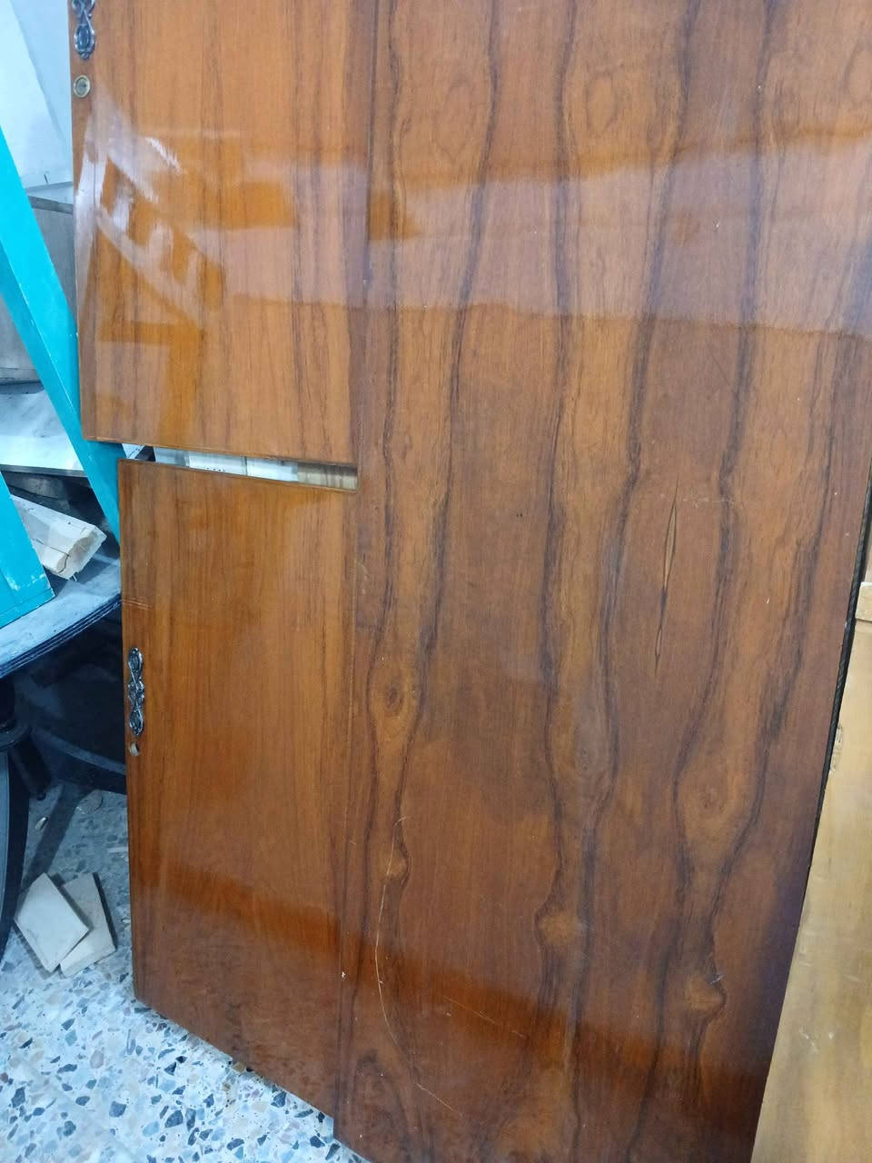 غرفه صاج 6 باب تكمه مع ملحقاتها ميز جربايه كومدي 2  زاويه


**إذا كنت صاحب هذا الإعلان وتريد حذفه لأي سبب، رجاءا أرسل رسالة إلى الدعم الفني**