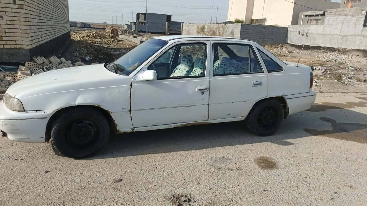 سلام عليكم دايو سلو موديل 94سنويه صارلها شهر من نافذة تخم تأير صدر نضيف خير من الله كير مكينه بيها خيط بخار مكان السيارة بابل المسيب السعر 22 رقم الهاتف ***********
