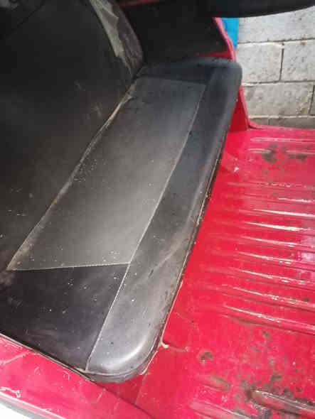 السلام عليكم ورحمة الله وبركاته تكتك بياجو للبيع موديل ١٨ نضافة فول كله على وضع الشركة تكتك ابلادية  بالواقع احلى من الصور مابيها لا اخياس ولا طسة ولا اي نقص كهربائيات شغالة محرك شغال دوشمة مرتبة أوراق السعر ٢٠٠ وبيها مجال العنوان بعقوبة المفرق للإستفسار الاتصال ع هذا 0774 065 4356
