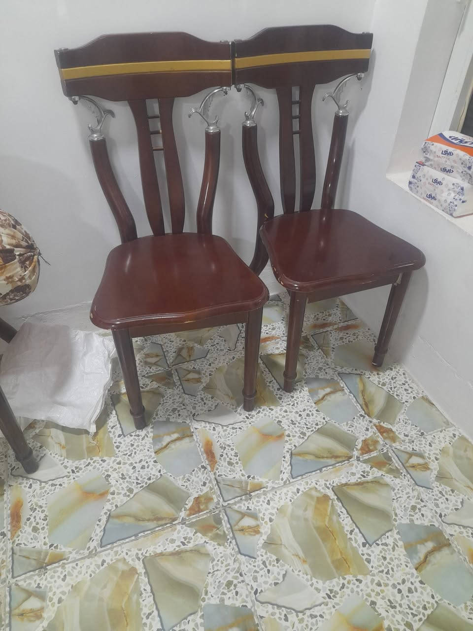 للبيع كراسي خشب تركي العد 6 السعر 75 الف وبي مجال


**إذا كنت صاحب هذا الإعلان وتريد حذفه لأي سبب، رجاءا أرسل رسالة إلى الدعم الفني**